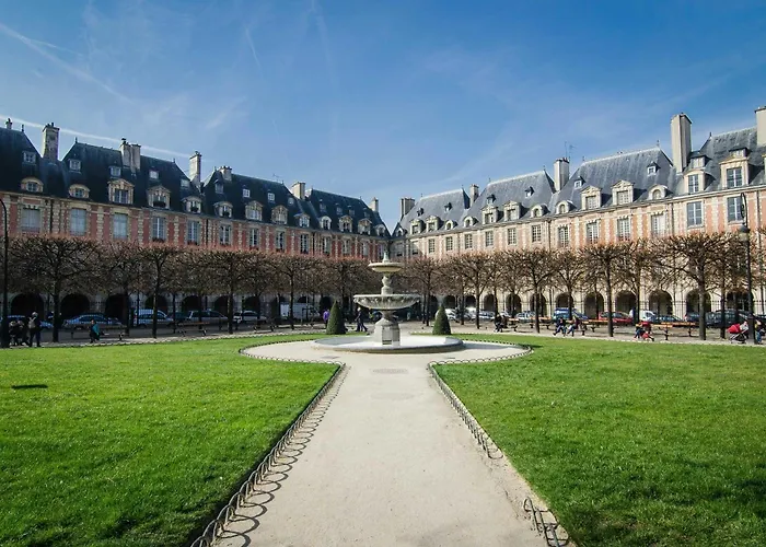 Apartment Spacious - 4br-10p - Place Des Vosges Paris