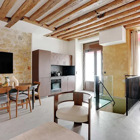 Spacious - 4br-10p - Place Des Vosges Lejlighed Paris
